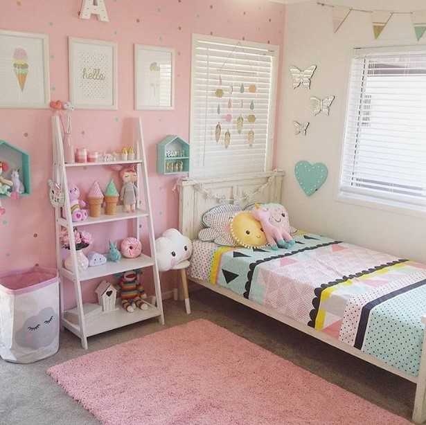 Cute Teenage Girl Bedroom Ideas | How To Make a Small Space Feel Big