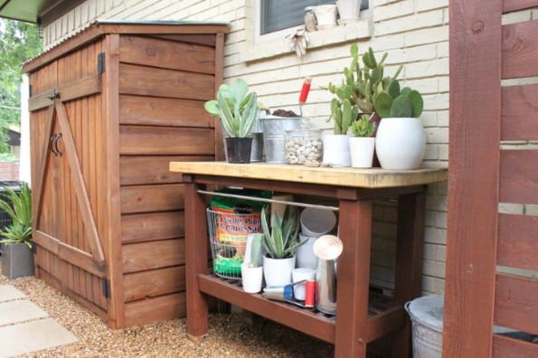 stunning wood planter bench plans #pottingbenchideas #benchdesign #pottingbench #benchideas