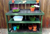 Best Potting Bench Design Ideas To Make Gardening Work Easy