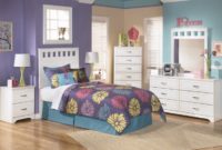 Cute Teenage Girl Bedroom Ideas | How To Make a Small Space Feel Big