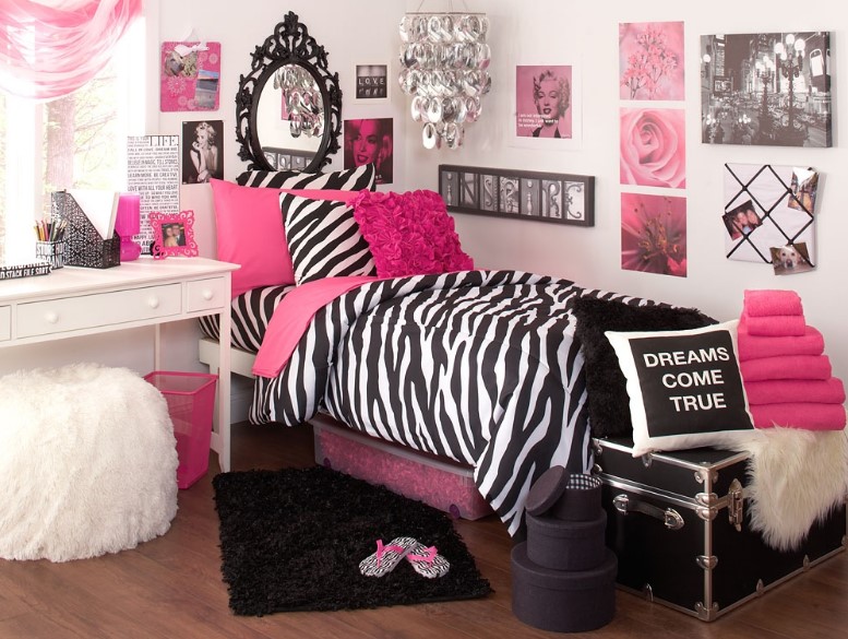 Cute Teenage Girl Bedroom Ideas | How To Make a Small Space Feel Big