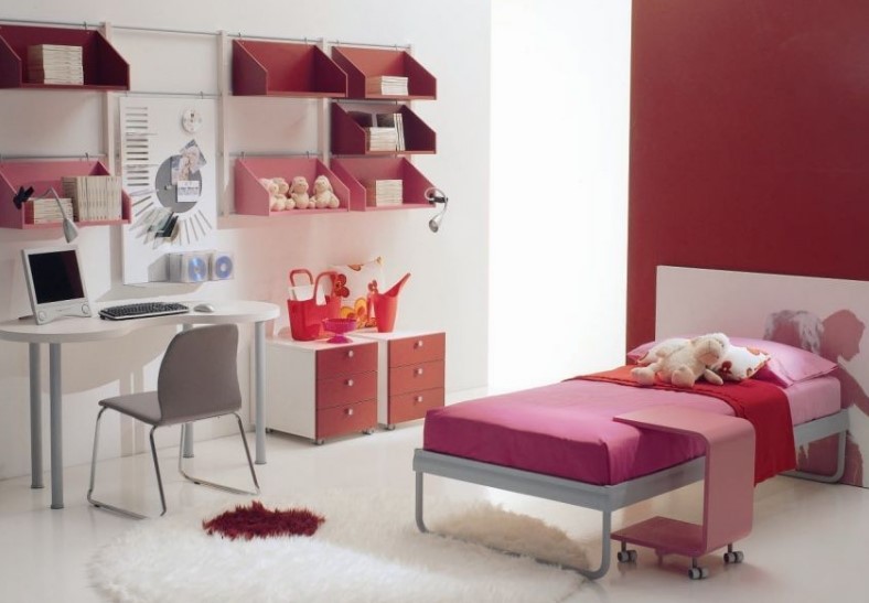 Cute Teenage Girl Bedroom Ideas | How To Make a Small Space Feel Big