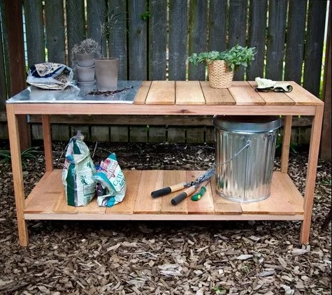 awful wooden potting table plans #pottingbenchideas #benchdesign #pottingbench #benchideas