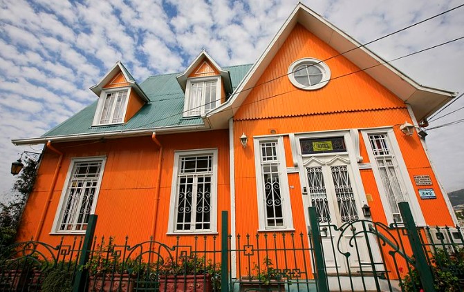 breathtaking wall paint colors outside house #exteriorpaint #paintcolor #homeexteriorcolor