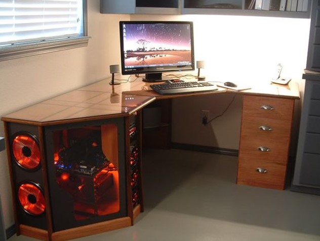 Inspiration to Build Your Own Computer Desk!