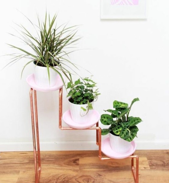 Inexpensive DIY Plant Stand Ideas