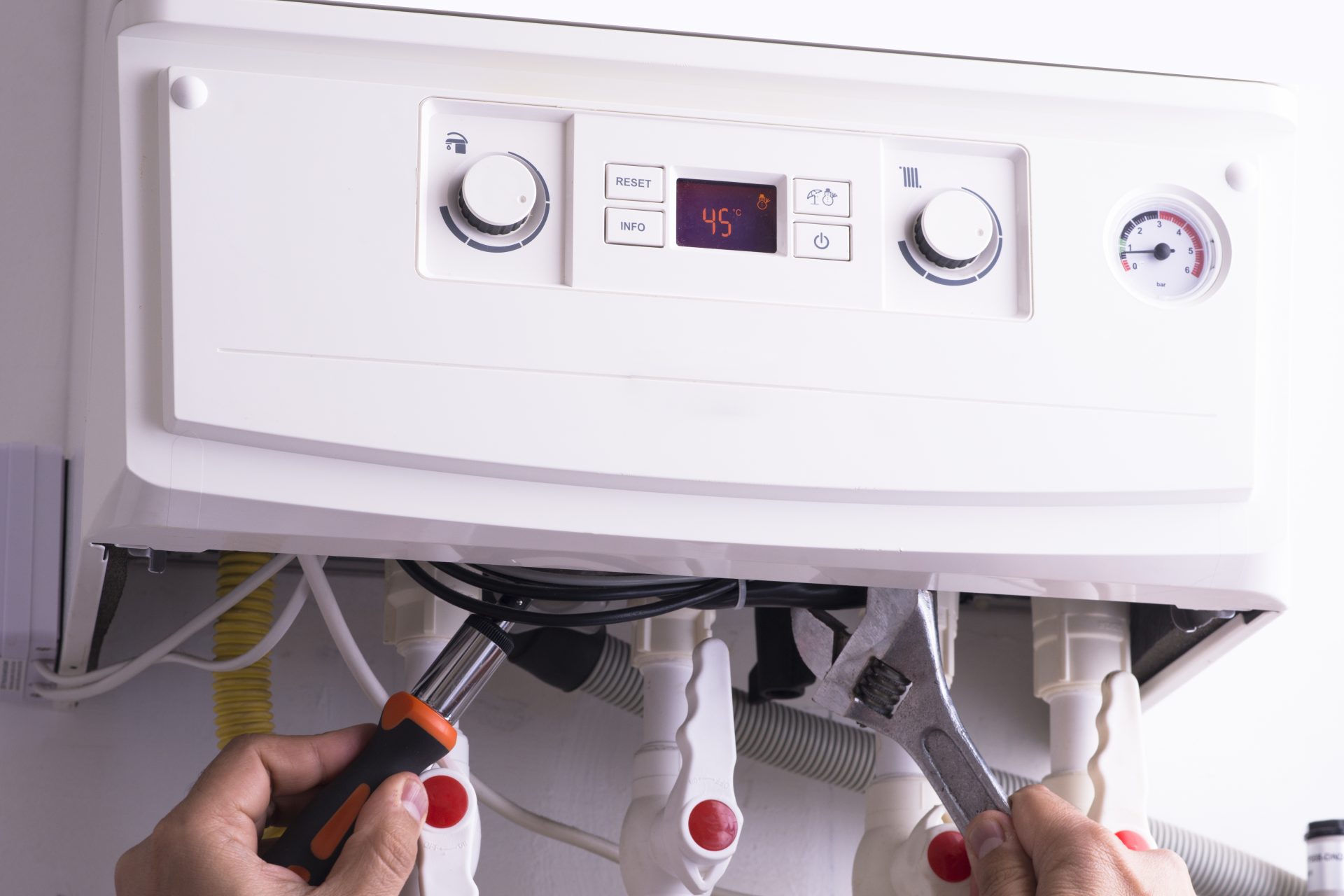 Why You Need To Hire A Heating Contractor To Service At Your Office